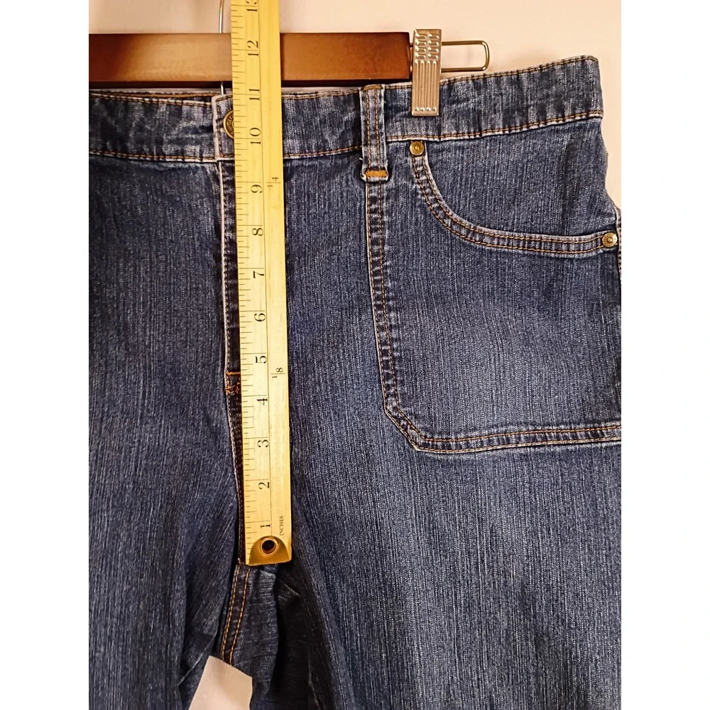 Classic‎ Casual Gloria Vanderbilt Womens 16 Blue Slimming Bermuda Denim Shorts